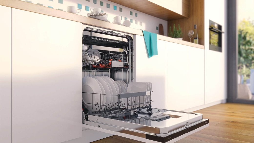 Spülmaschine entkalken: So wird der Alltagshelfer wieder sauber!