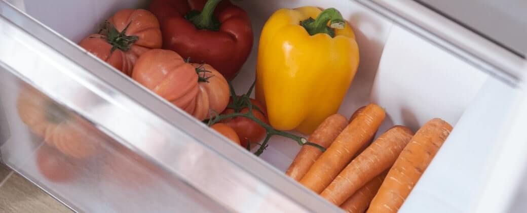 Gemüse im Kühlschrankfach