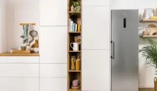 Freistehender Kühlschrank